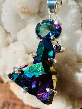 The Seer’s Eye Rainbow Aura & Mystic Topaz Pendant